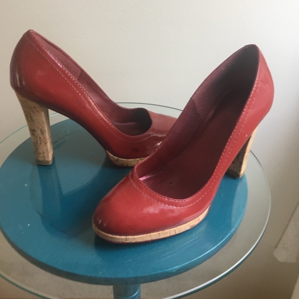 ALDO high heeled Red Shoes. Size 7 - Picture 7 of 11